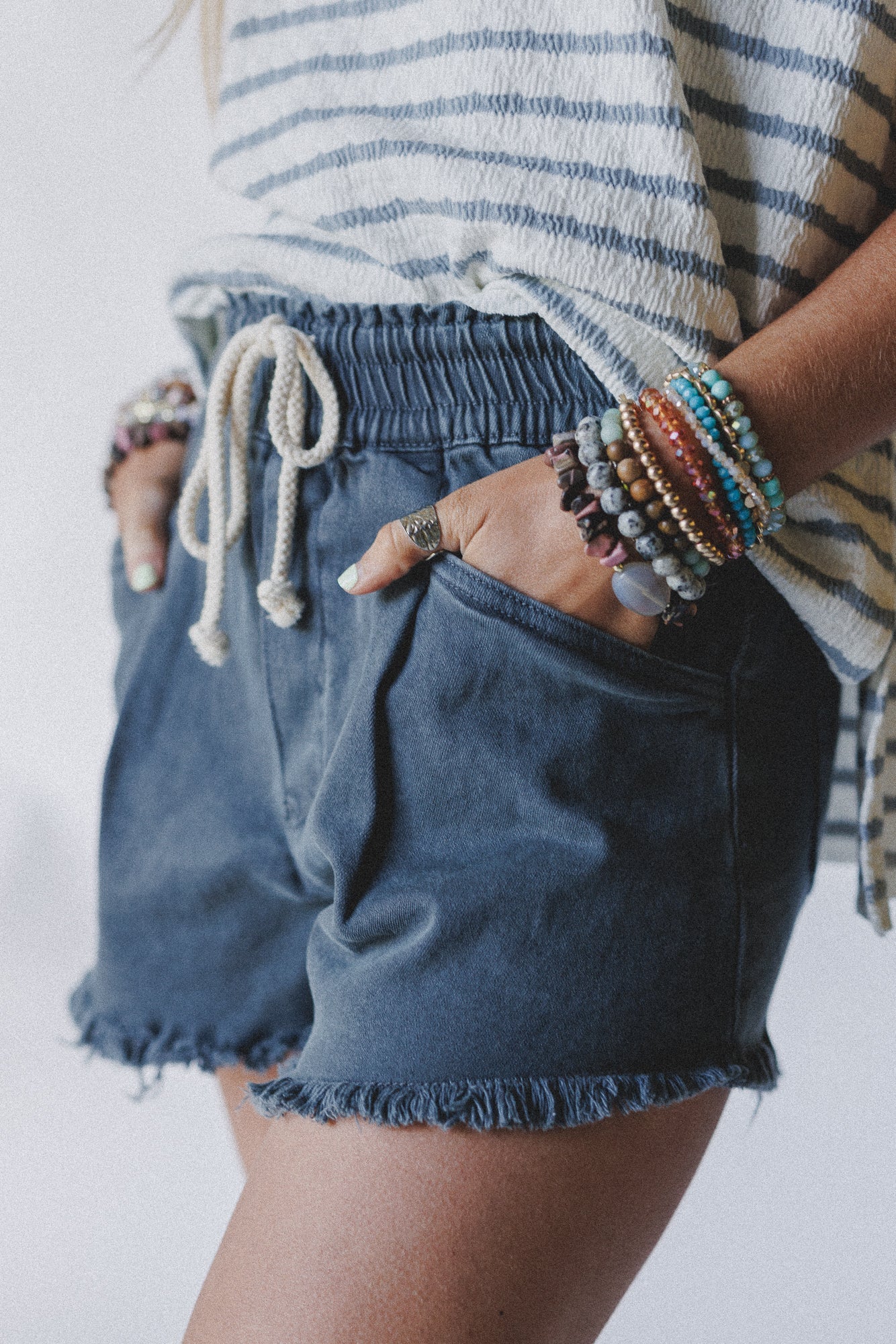 Open Sunroof Frayed Denim Shorts - Black